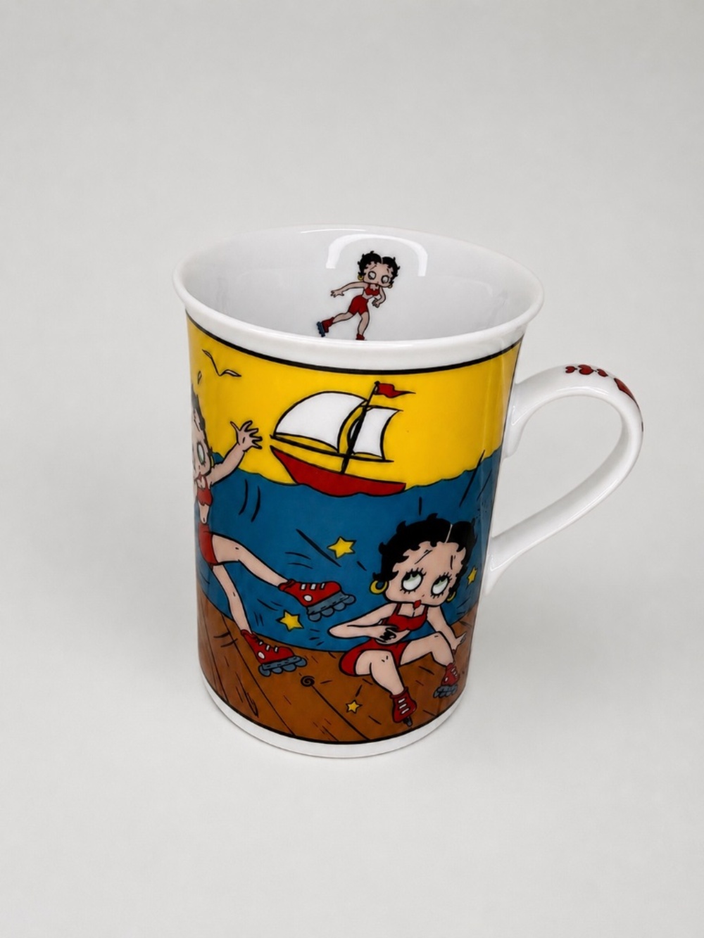 Vintage Betty Boop Roller Skate Coffee Mug Sailboat Boardwalk Cartoon Cup
